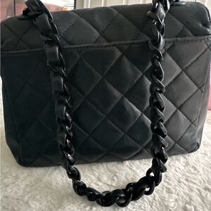 **** Sold elsewhere***Vintage Chanel Quilted Flap Bag – Timeless Classic